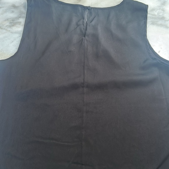 Apt. 9 Sleeveless Black Pleated Blouse - Picture 8 of 9